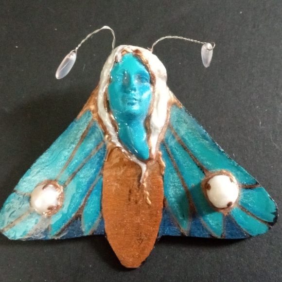 Art Nouveau Fairy Butterfly Brooch - Picture 3 of 5